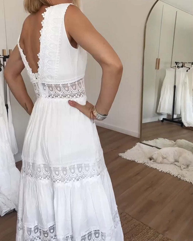 Lera | Elegant Lace Dress with V-Neck